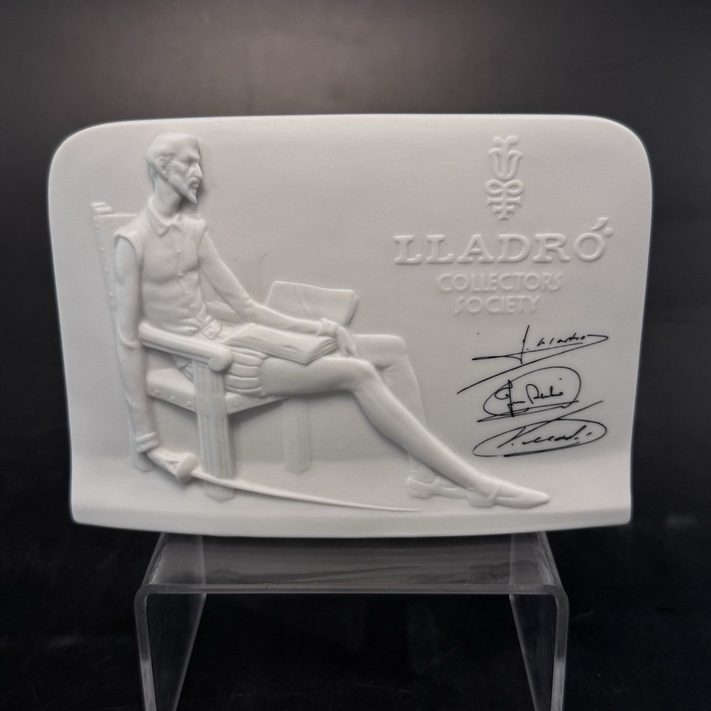 Lladro Collector Society Matte Porcelain Signed Display Made in Spain 1985